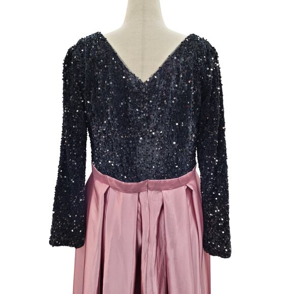 NWT Women's Black Pink Velvet Long Sleeve Sequin Gown Size 18 - Picture 2 of 13